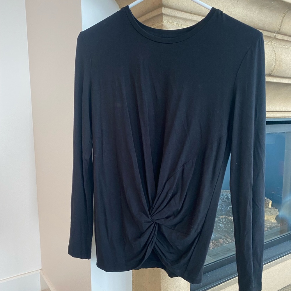 Black long sleeve tee